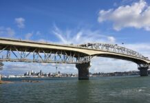 為第二條跨海通道籌資,奧克蘭海港大橋收費再被討論
