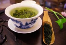 什么是「七分茶 八分酒 三叩首」?
