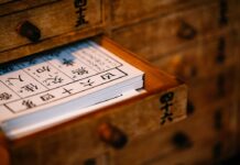 浅谈中国传统的六爻占卜法