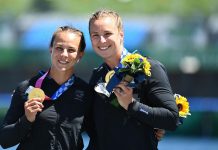 紐西蘭運動員在女子單人200米和雙人500米皮划艇決賽中均奪冠