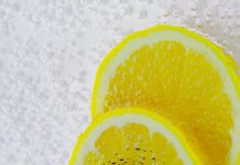 衣服發黃 水裡加「這個」變超乾淨