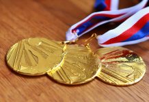 「東奧天使」助迷路選手奪金成佳話