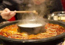 一家人吃火鍋秒變「火禍」——酒精爐的使用及注意事項