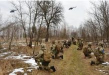 恐普京未料 300俄兵拒入侵攜70枚武器逃?