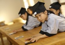 民國小學生作文 當代大學生都自愧不如