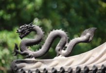 雙龍相爭 滅亡預兆的神秘異象(圖)