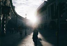 穿越時空 英國存在「時間裂縫」的街道