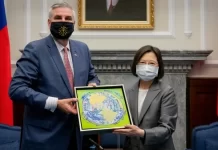 深化台美合作 蔡英文會晤美印第安納州長