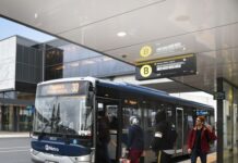 公交司機短缺,奧克蘭交通局將削減約1000個公交車班次