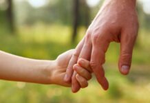孩子缺「爱」的3种行为 父母别误当高情商