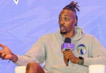NBA明星霍華德加盟記者會 期盼贏球奪冠