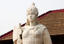 中國第一位名垂青史的女將軍是誰?