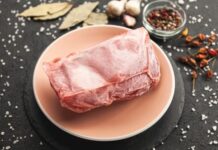錯誤的4種常見「肉解凍法」嚴重時中毒致命