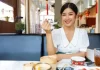 「手不扶碗衰一世 抖腿聳肩毀三代」的健康道理(組圖)
