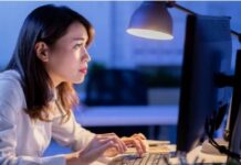 改善駝背的6個秘訣 電腦族一定要看!