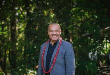 綠黨議員Efeso Collins參加慈善活動期間不幸離世