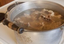 火鍋、燉肉的那層白沫 要撇掉嗎?(組圖)