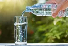 住酒店時 房間的「礦泉水」最好別喝(組圖)
