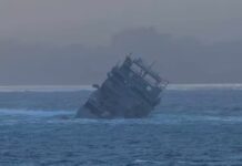 紐西蘭海軍船艦薩摩亞外海觸礁沉沒 75人全數獲救