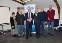 Phil Goff 駐英高級專員職務被終止,涉公開評論美國總統