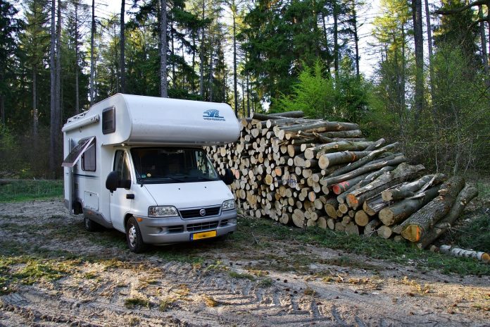 camping-5019167_1280