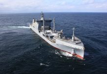 纽西兰最大军舰罕见穿越台湾海峡 纽国防长:航行自由权利
