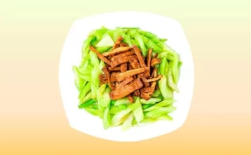 炒芹菜时 叶子要扔掉吗?